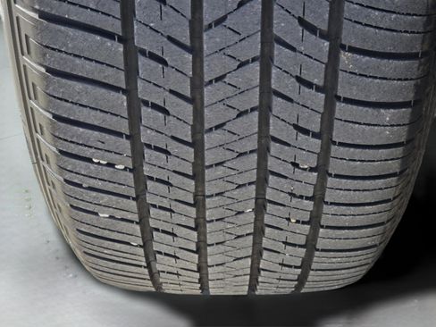 Used 2023 Lexus RZ 450e Premium w/ Accessory Package (Z1) image 20