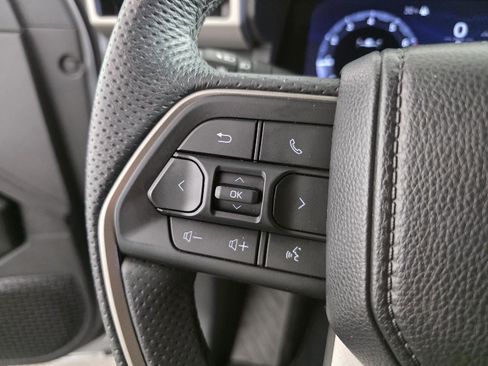 Used 2025 Toyota Tacoma TRD Off-Road image 31