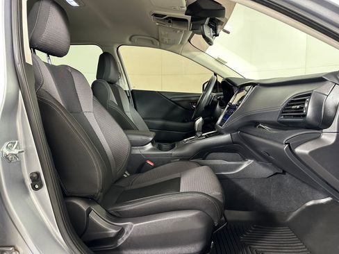 Used 2025 Subaru Outback Premium image 27