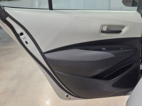 Used 2022 Toyota Corolla LE w/ Body Protection Package (TMS) FWD image 32