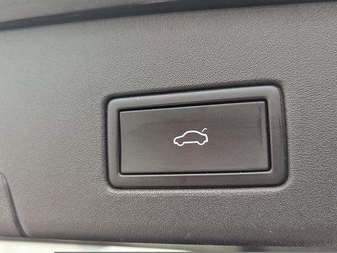 Used 2021 Volkswagen ID.4 Pro S w/ ID.4 Protection Package RWD image 14