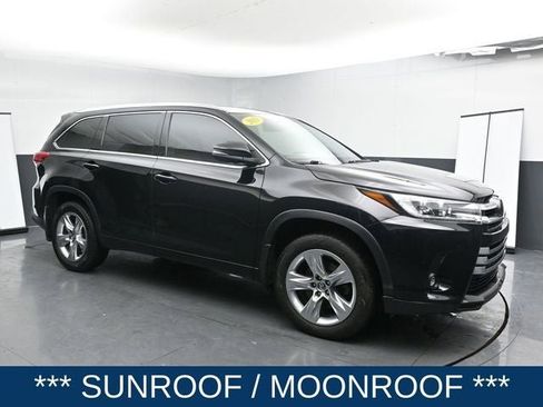 Used 2019 Toyota Highlander Limited image 3