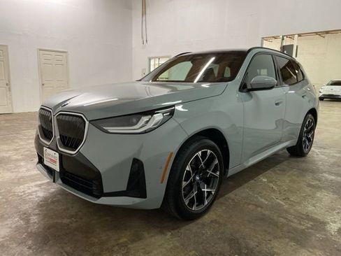 Used 2025 BMW X3 xDrive30i AWD/4WD image 1