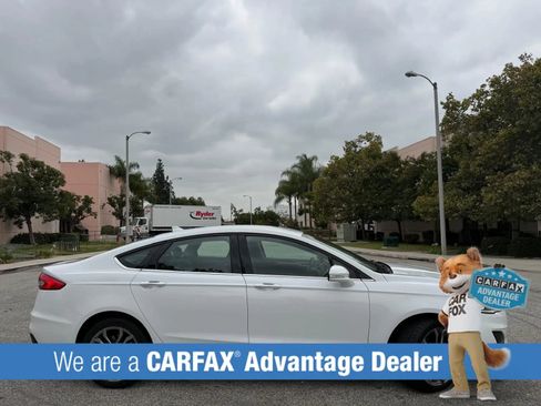 Used 2020 Ford Fusion SEL FWD image 3