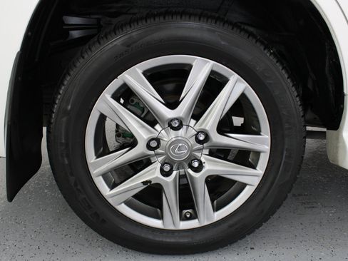 Used 2014 Lexus LX 570 4WD image 80