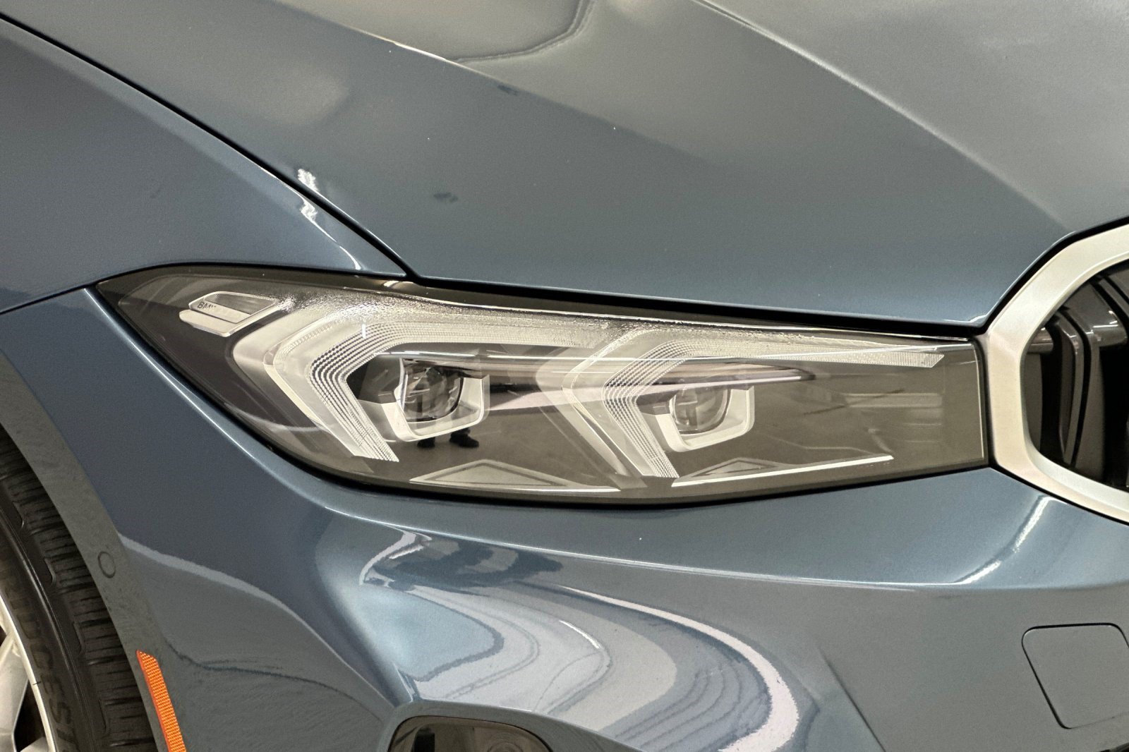 Certified 2025 BMW 330i Sedan RWD image 11