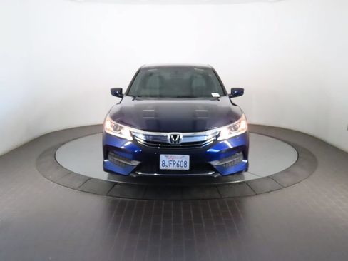 Used 2017 Honda Accord LX image 10