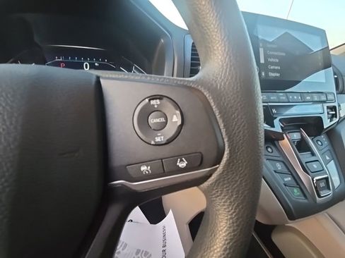 Certified 2024 Honda Odyssey EX image 16