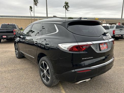 Used 2022 Buick Enclave Essence w/ Experience Buick Package image 4