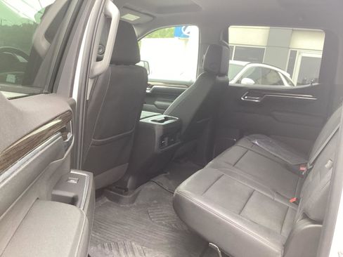 Used 2024 Chevrolet Silverado 1500 LT Trail Boss w/ Convenience Package II AWD/4WD image 14