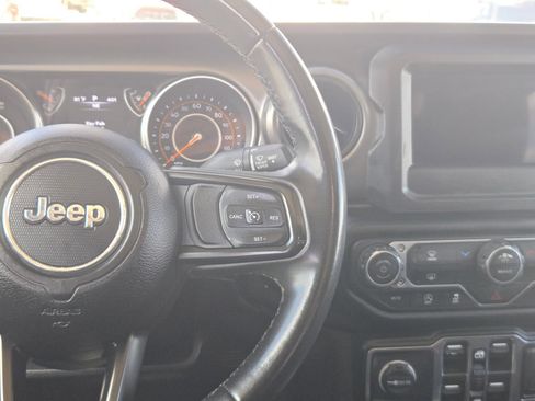 Used 2023 Jeep Gladiator Sport AWD/4WD image 21