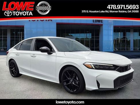 Used 2025 Honda Civic Sport image 1