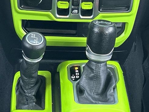 Used 2018 Jeep Wrangler Unlimited Sport S AWD/4WD image 24