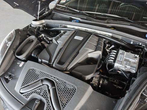 New 2026 Porsche Macan S AWD/4WD image 24