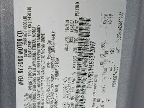 Used 2016 Ford Mustang Premium image 24