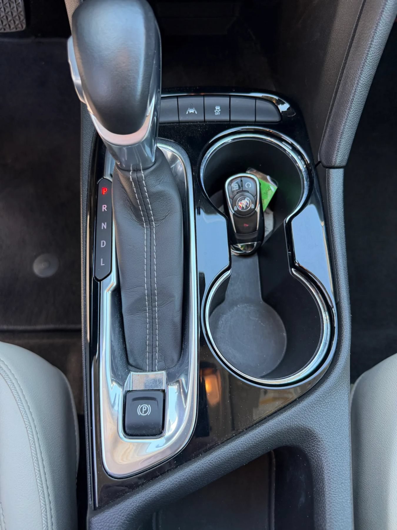 Used 2020 Buick Encore GX Essence FWD image 25