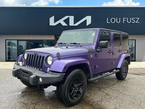 Used 2016 Jeep Wrangler Unlimited Sahara image 1