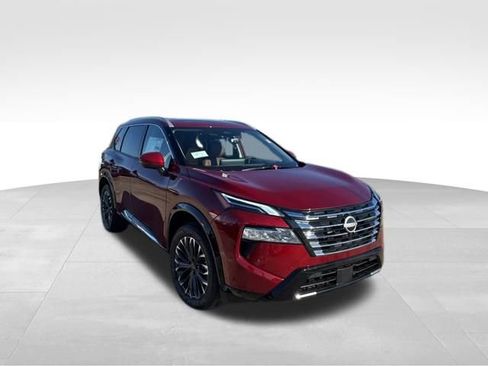 New 2026 Nissan Rogue Platinum image 8