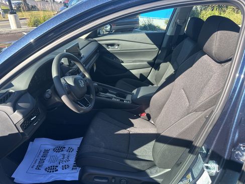 New 2025 Honda Accord SE image 6