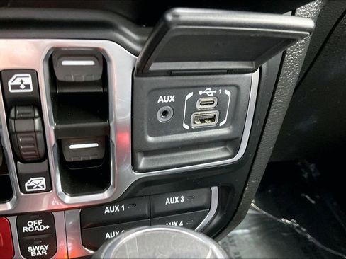 Used 2023 Jeep Wrangler Unlimited Rubicon 392 AWD/4WD image 29