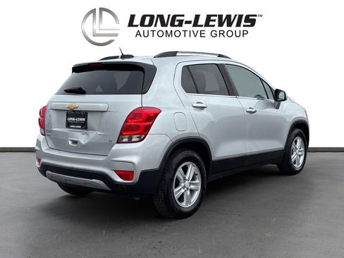 Used 2017 Chevrolet Trax LT w/ LT Convenience Package image 7