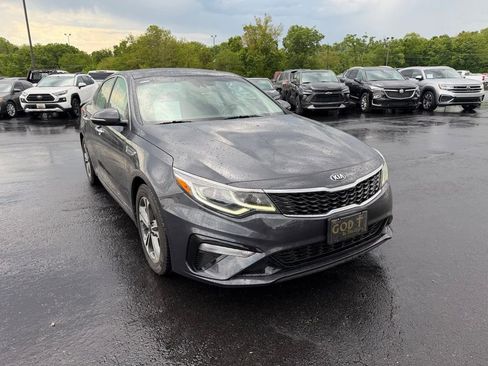 Used 2019 Kia Optima LX w/ LX Premium Package FWD image 2