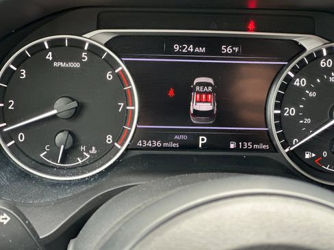 Used 2024 Nissan Rogue S AWD/4WD image 24