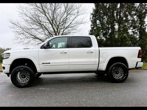 Used 2023 RAM 1500 Limited image 13