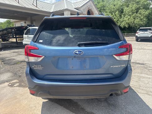 Certified 2024 Subaru Forester Premium AWD/4WD image 8
