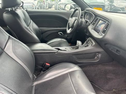 Used 2018 Dodge Challenger GT AWD/4WD image 7