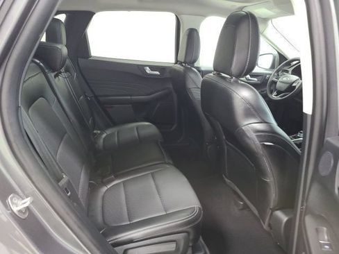 Used 2022 Ford Escape SEL w/ Technology Package AWD/4WD image 19