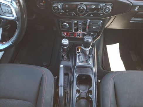 Used 2022 Jeep Wrangler Unlimited Rubicon AWD/4WD image 13
