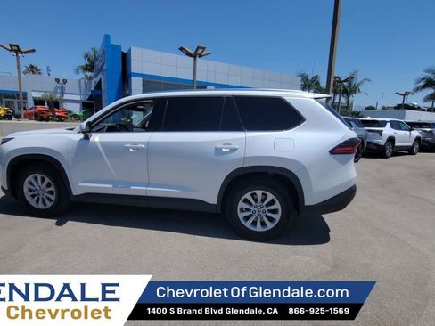 Used 2026 Toyota Grand Highlander FWD image 5