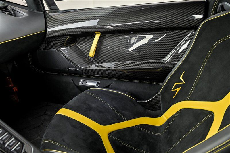 Used 2017 Lamborghini Aventador LP 750-4 Superveloce AWD/4WD image 29