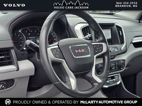Used 2024 GMC Terrain SLE w/ Driver Convenience Package FWD image 22