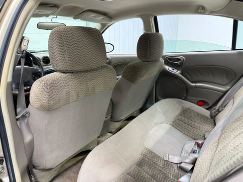 Used 2005 Pontiac Grand Am SE FWD image 16