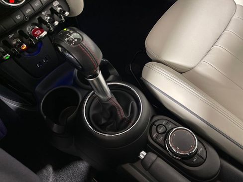 Used 2019 MINI Cooper S w/ Driver Assistance Package image 22