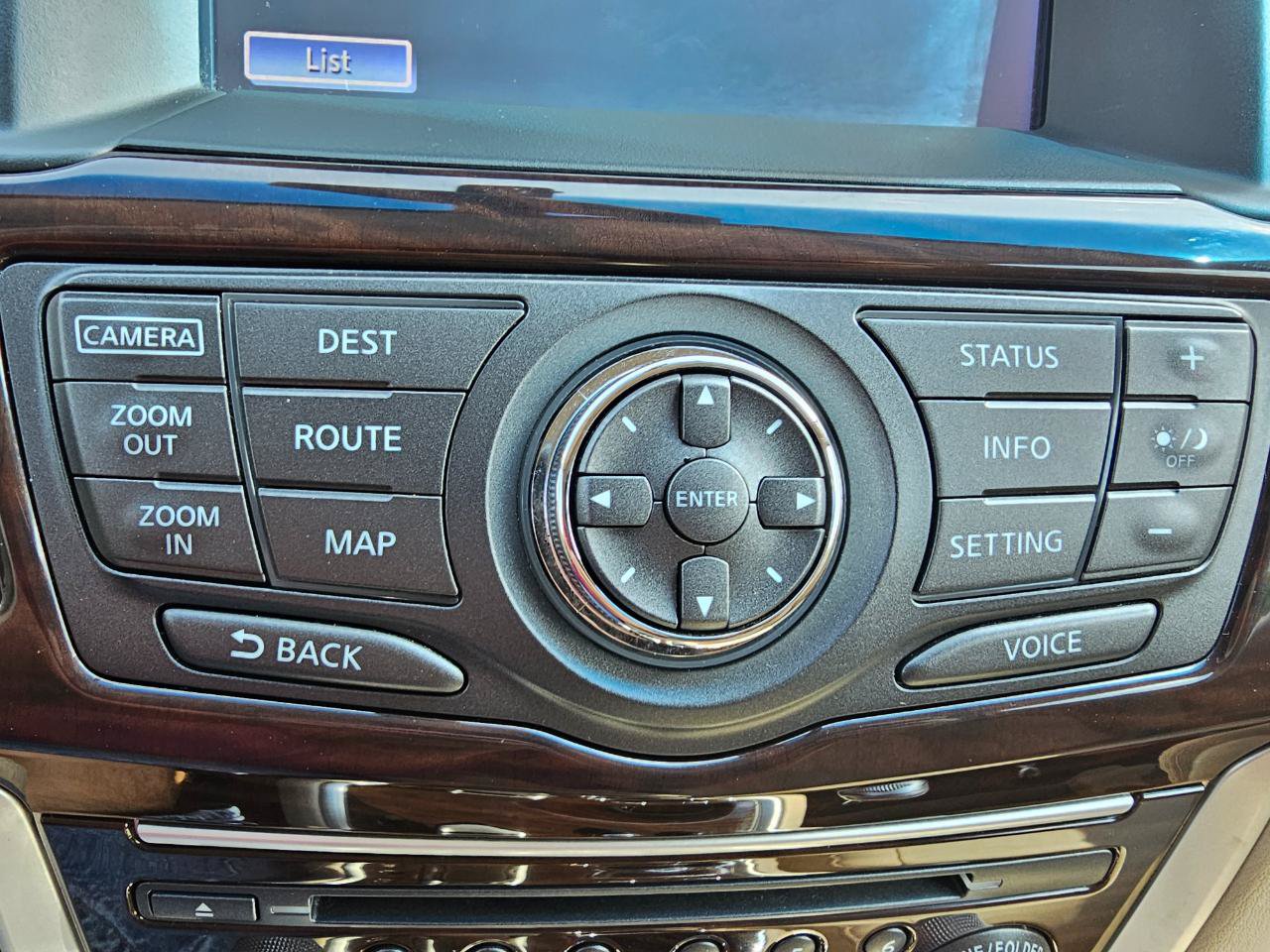 Used 2014 Nissan Pathfinder Platinum w/ Platinum Premium Package FWD image 45