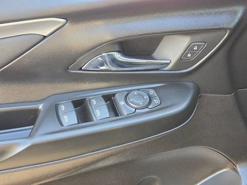 Used 2023 Chevrolet Bolt LT w/ Infotainment Package FWD image 17