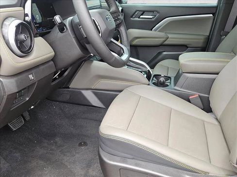 New 2026 Chevrolet Colorado ZR2 AWD/4WD image 14