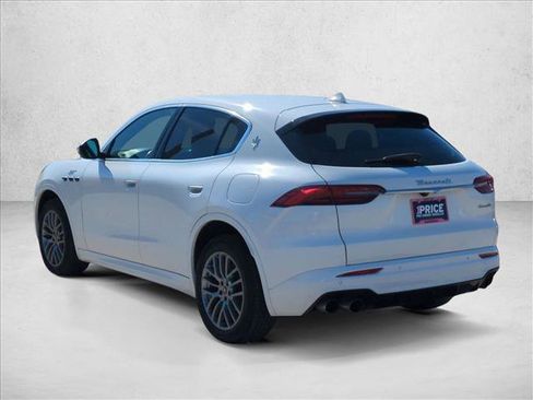 Used 2024 Maserati Grecale GT image 8