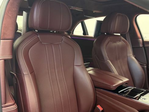 Used 2020 Bentley Flying Spur W12 image 54