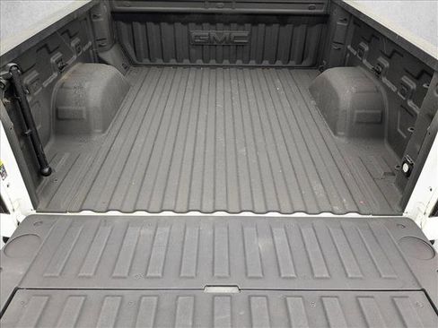 Used 2019 GMC Sierra 1500 SLT w/ SLT Premium Plus Package image 6