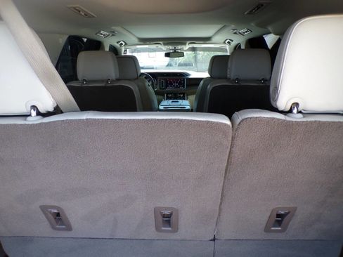 Used 2021 GMC Yukon Denali image 9