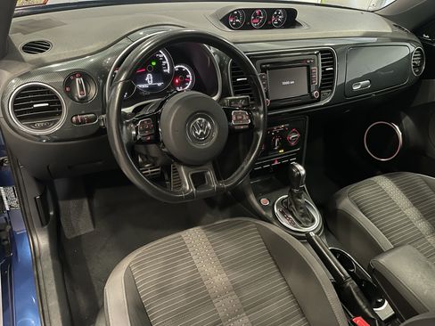 Used 2013 Volkswagen Beetle 2.0T FWD image 13