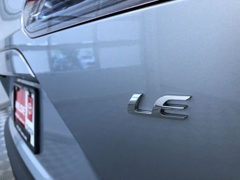 Used 2026 Toyota Corolla Cross LE FWD image 16