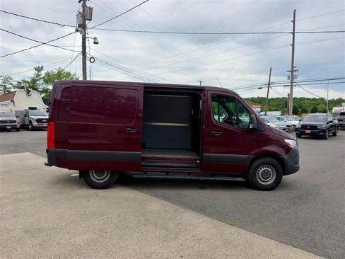 Used 2021 Mercedes-Benz Sprinter 1500 image 7