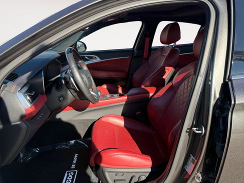 Used 2023 Genesis G70 3.3T w/ Sport Prestige Package image 10