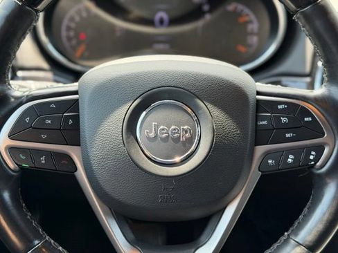 Used 2020 Jeep Grand Cherokee Overland AWD/4WD image 19