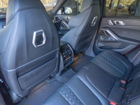 Used 2024 BMW X6 M Competition w/ Executive Package image 18